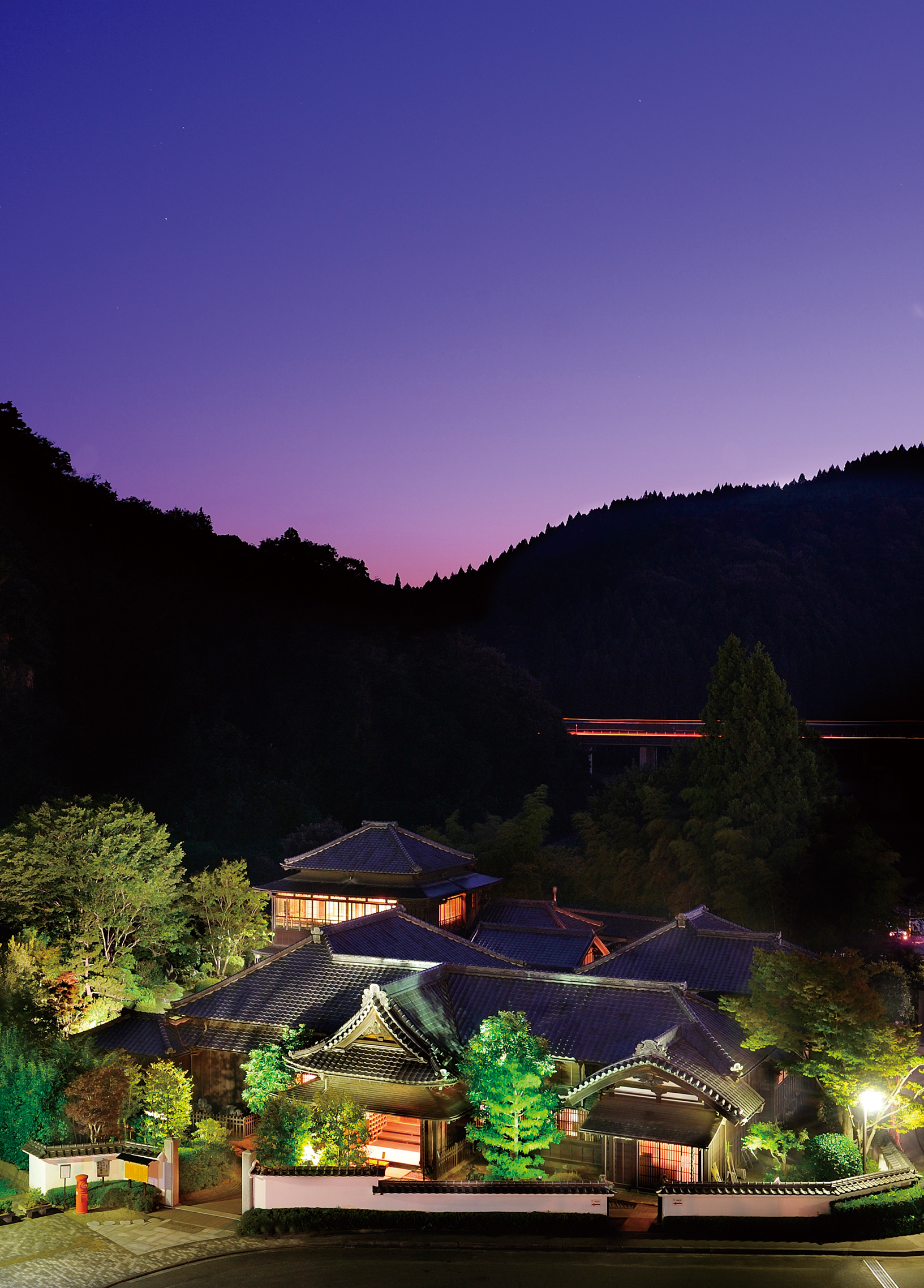 夜景鍾景閣.jpg